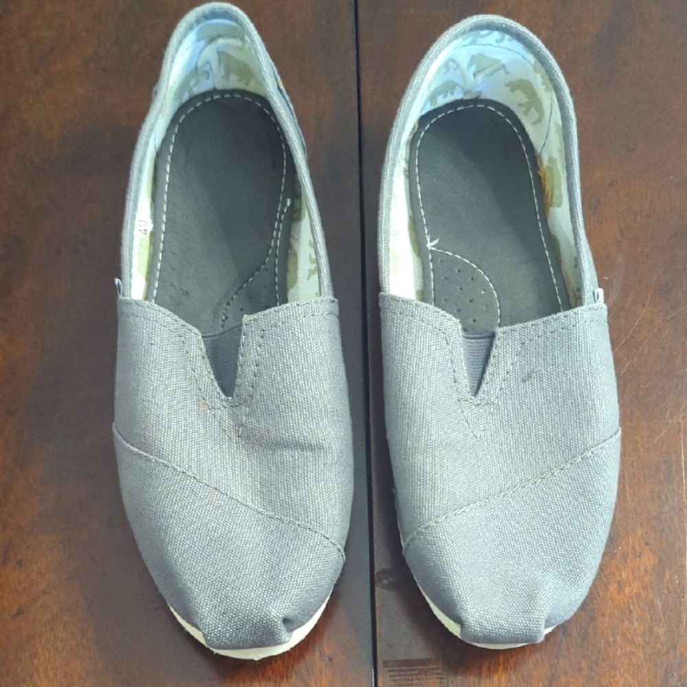 Tom's Women's Gray Alpargata Shoes